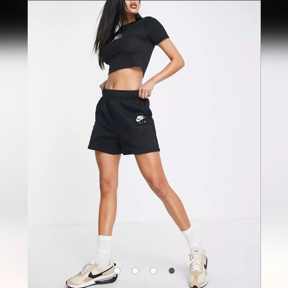 Nike Pants - Womens Nike Fleece Shorts Size Extra Large Black